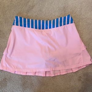 Lululemon/Ivivva tennis skirt (can fit adult small)